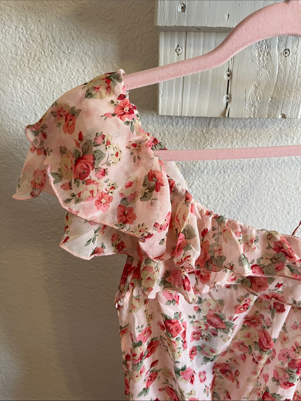 NWT TCEC Floral One-Shoulder Ruffle blouse - Picture 2 of 11